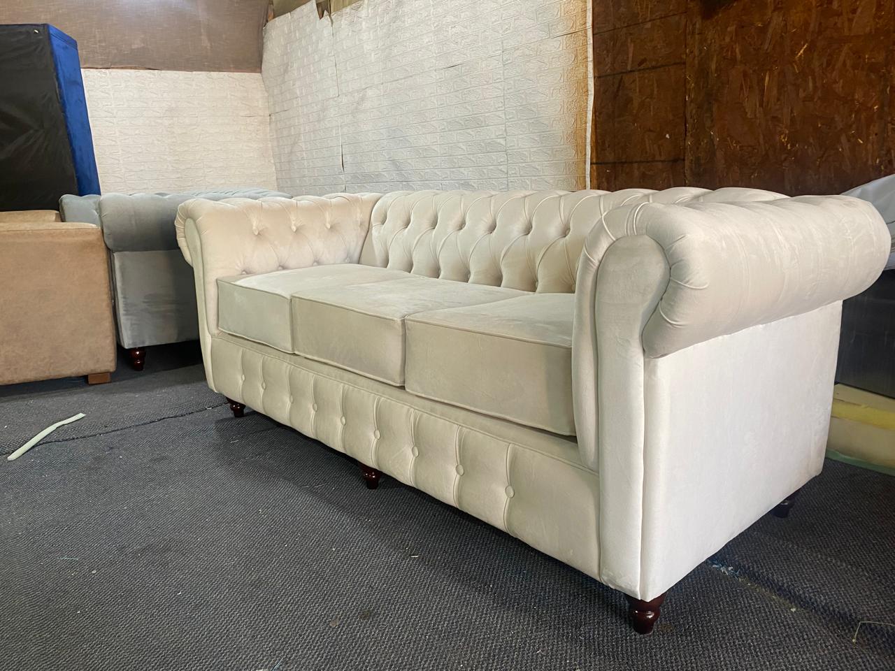 Sofá Capitoné 3 cuerpos - Imagen 3